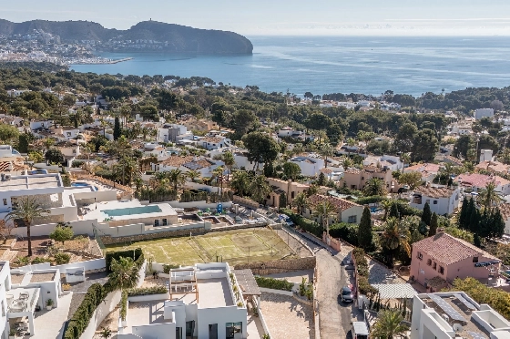 Villa in Moraira zu verkaufen, Woongedeelte 347 m², Bouwjaar 2025, Klimaanlage, Grondstuk 852 m², 4 Slaapkamers, 5 Badkamers, Pool, ref.: AM-12704DA-46