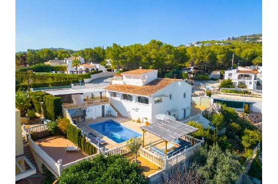 Villa in Benissa(La Fustera) zu verkaufen, Woongedeelte 284 m², + Fussbodenheizung, Klimaanlage, Grondstuk 1143 m², 5 Slaapkamers, 4 Badkamers, Pool, ref.: CPS-EXCLBEN849-1