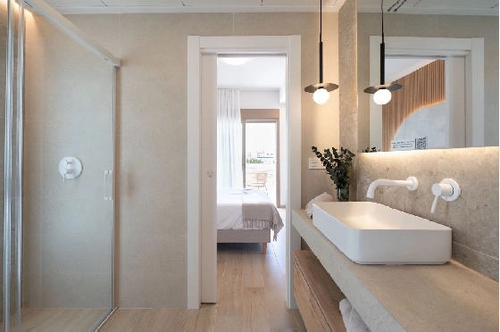 Eck-Reihenhaus in Los Alcazares zu verkaufen, Woongedeelte 146 m², Zustand Erstbezug, Klimaanlage, Grondstuk 177 m², 3 Slaapkamers, 2 Badkamers, Pool, ref.: HA-LAN-480-Q01-13