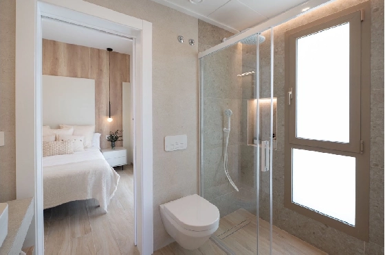 Eck-Reihenhaus in Los Alcazares zu verkaufen, Woongedeelte 146 m², Zustand Erstbezug, Klimaanlage, Grondstuk 177 m², 3 Slaapkamers, 2 Badkamers, Pool, ref.: HA-LAN-480-Q01-15