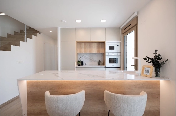Eck-Reihenhaus in Los Alcazares zu verkaufen, Woongedeelte 146 m², Zustand Erstbezug, Klimaanlage, Grondstuk 177 m², 3 Slaapkamers, 2 Badkamers, Pool, ref.: HA-LAN-480-Q01-7