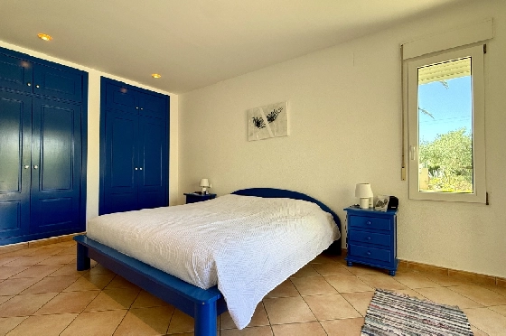 Villa in Els Poblets zu verkaufen, Woongedeelte 383 m², Bouwjaar 2002, Zustand gepflegt, + Fussbodenheizung, Klimaanlage, Grondstuk 1821 m², 3 Slaapkamers, 3 Badkamers, Pool, ref.: RG-1126-15