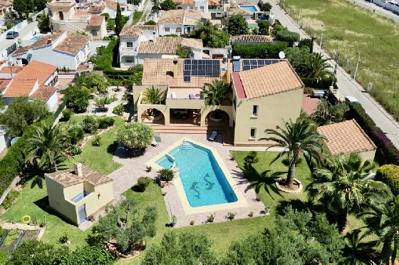 Villa in Els Poblets zu verkaufen, Woongedeelte 383 m², Bouwjaar 2002, Zustand gepflegt, + Fussbodenheizung, Klimaanlage, Grondstuk 1821 m², 3 Slaapkamers, 3 Badkamers, Pool, ref.: RG-1126-4