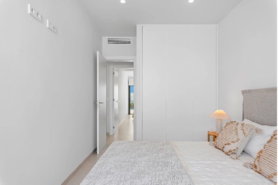 Villa in Los Alcazares zu verkaufen, Woongedeelte 198 m², Zustand Erstbezug, Klimaanlage, Grondstuk 235 m², 3 Slaapkamers, 2 Badkamers, Pool, ref.: HA-LAN-501-E01-16