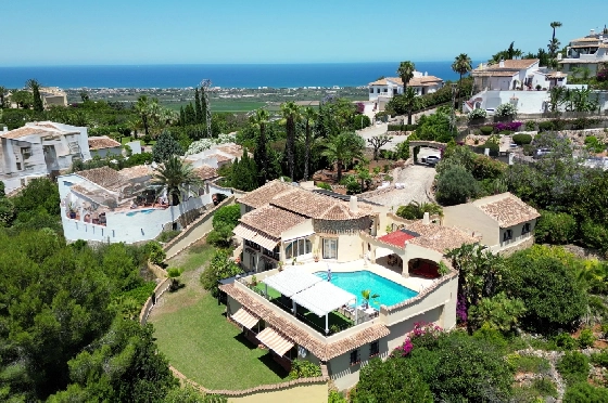 Villa in Pego - Monte Pego(Rafol) zu verkaufen, Woongedeelte 259 m², Bouwjaar 1990, + Zentralheizung, Klimaanlage, Grondstuk 2400 m², 4 Slaapkamers, 3 Badkamers, Pool, ref.: JS-1026-1