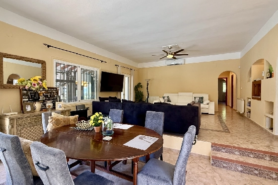Villa in Pego - Monte Pego(Rafol) zu verkaufen, Woongedeelte 259 m², Bouwjaar 1990, + Zentralheizung, Klimaanlage, Grondstuk 2400 m², 4 Slaapkamers, 3 Badkamers, Pool, ref.: JS-1026-10
