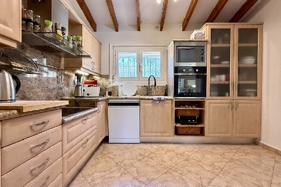Villa in Pego - Monte Pego(Rafol) zu verkaufen, Woongedeelte 259 m², Bouwjaar 1990, + Zentralheizung, Klimaanlage, Grondstuk 2400 m², 4 Slaapkamers, 3 Badkamers, Pool, ref.: JS-1026-12