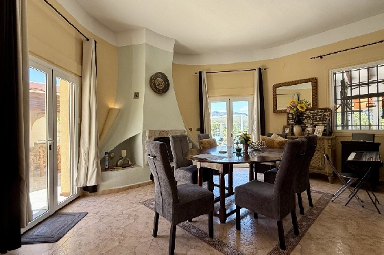 Villa in Pego - Monte Pego(Rafol) zu verkaufen, Woongedeelte 259 m², Bouwjaar 1990, + Zentralheizung, Klimaanlage, Grondstuk 2400 m², 4 Slaapkamers, 3 Badkamers, Pool, ref.: JS-1026-9