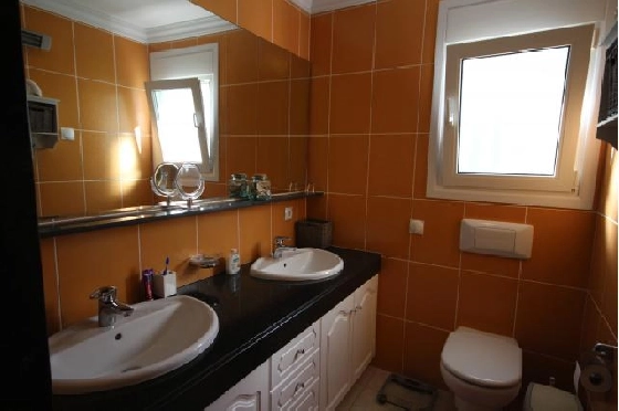 Sommerhaus in Oliva(San Pere) zur Ferienvermietung, Woongedeelte 170 m², Bouwjaar 2005, Zustand neuwertig, + Fussbodenheizung, Klimaanlage, Grondstuk 900 m², 3 Slaapkamers, 2 Badkamers, Pool, ref.: V-1415-10