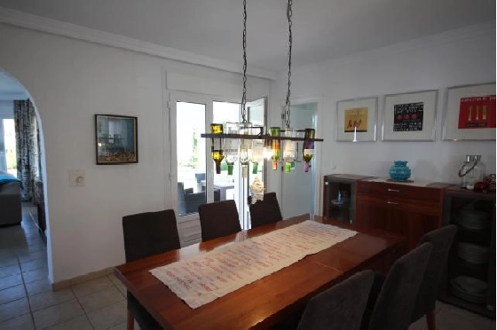 Sommerhaus in Oliva(San Pere) zur Ferienvermietung, Woongedeelte 170 m², Bouwjaar 2005, Zustand neuwertig, + Fussbodenheizung, Klimaanlage, Grondstuk 900 m², 3 Slaapkamers, 2 Badkamers, Pool, ref.: V-1415-4