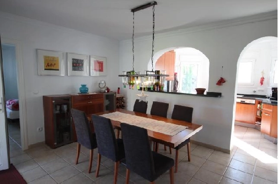Sommerhaus in Oliva(San Pere) zur Ferienvermietung, Woongedeelte 170 m², Bouwjaar 2005, Zustand neuwertig, + Fussbodenheizung, Klimaanlage, Grondstuk 900 m², 3 Slaapkamers, 2 Badkamers, Pool, ref.: V-1415-6