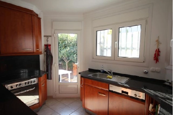 Sommerhaus in Oliva(San Pere) zur Ferienvermietung, Woongedeelte 170 m², Bouwjaar 2005, Zustand neuwertig, + Fussbodenheizung, Klimaanlage, Grondstuk 900 m², 3 Slaapkamers, 2 Badkamers, Pool, ref.: V-1415-7