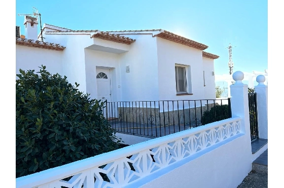 Villa in Sanet y Negrals(Montesano) zur Ferienvermietung, Woongedeelte 157 m², Bouwjaar 1999, Klimaanlage, Grondstuk 892 m², 3 Slaapkamers, 2 Badkamers, Pool, ref.: S-0711-2