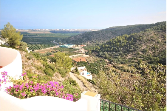 Villa in Pego-Monte Pego zur Ferienvermietung, Woongedeelte 90 m², Bouwjaar 1990, Grondstuk 820 m², 2 Slaapkamers, 1 Badkamers, Pool, ref.: S-2211-15