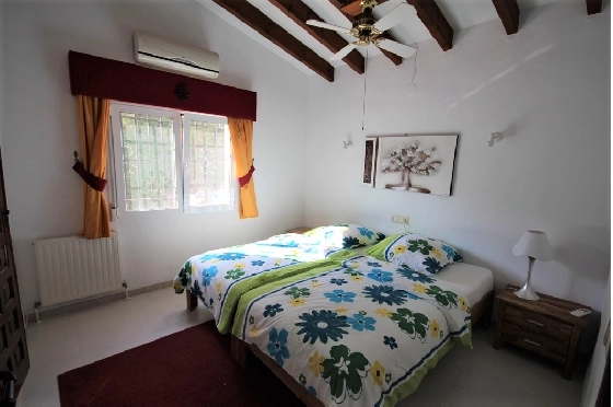 Villa in Pego-Monte Pego zur Ferienvermietung, Woongedeelte 90 m², Bouwjaar 1990, Grondstuk 820 m², 2 Slaapkamers, 1 Badkamers, Pool, ref.: S-2211-6