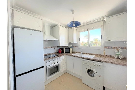 Apartment in Denia(Las Marinas) zur Ferienvermietung, Woongedeelte 90 m², Bouwjaar 2003, Zustand gepflegt, + Zentralheizung, Klimaanlage, 1 Slaapkamers, 1 Badkamers, Pool, ref.: T-0318-5