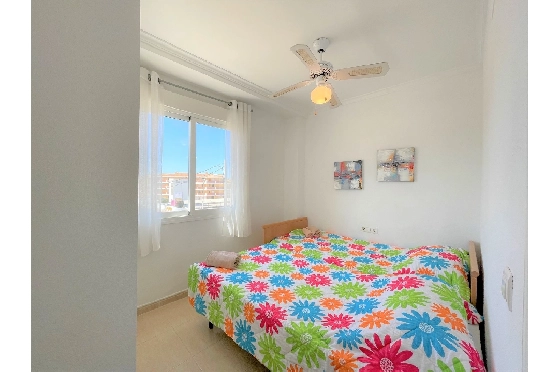 Apartment in Denia(Las Marinas) zur Ferienvermietung, Woongedeelte 90 m², Bouwjaar 2003, Zustand gepflegt, + Zentralheizung, Klimaanlage, 1 Slaapkamers, 1 Badkamers, Pool, ref.: T-0318-8
