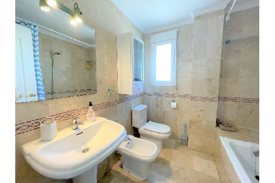 Apartment in Denia(Las Marinas) zur Ferienvermietung, Woongedeelte 90 m², Bouwjaar 2003, Zustand gepflegt, + Zentralheizung, Klimaanlage, 1 Slaapkamers, 1 Badkamers, Pool, ref.: T-0318-9